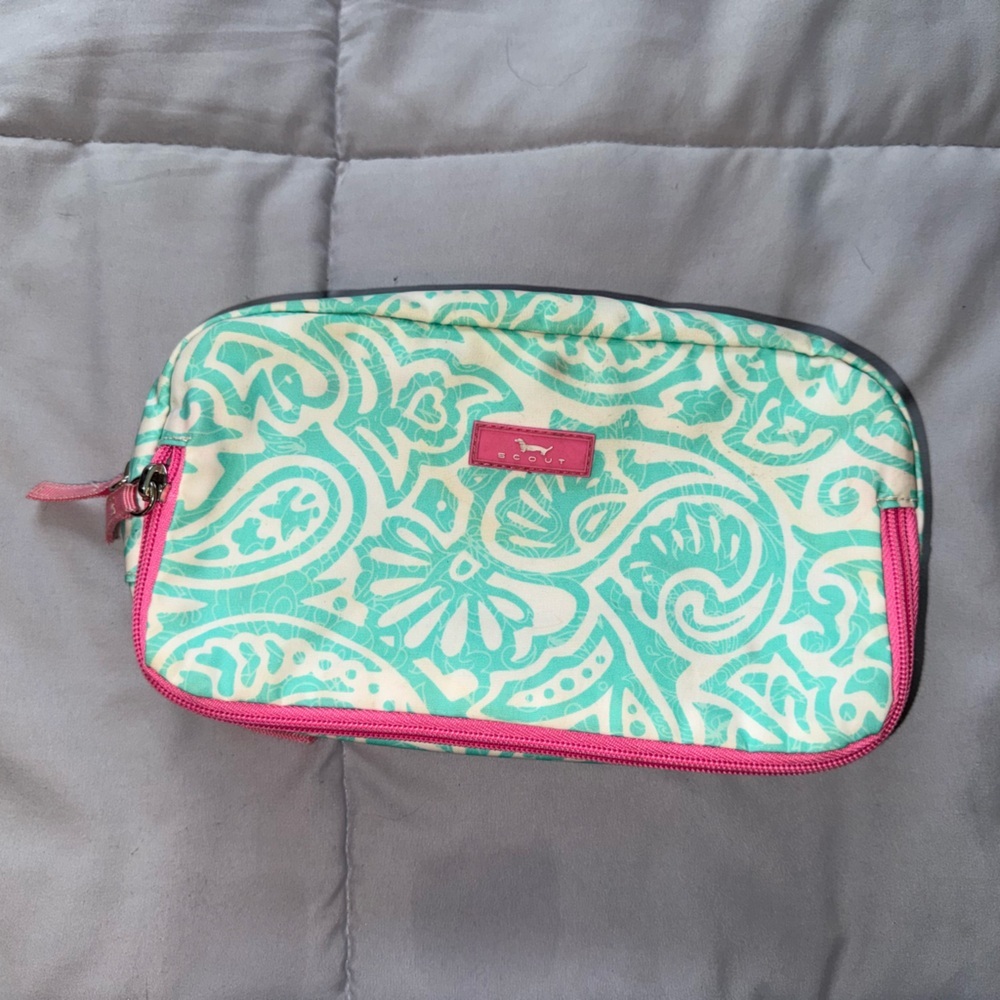 Scout Cosmetic Bag in Teal and Pink